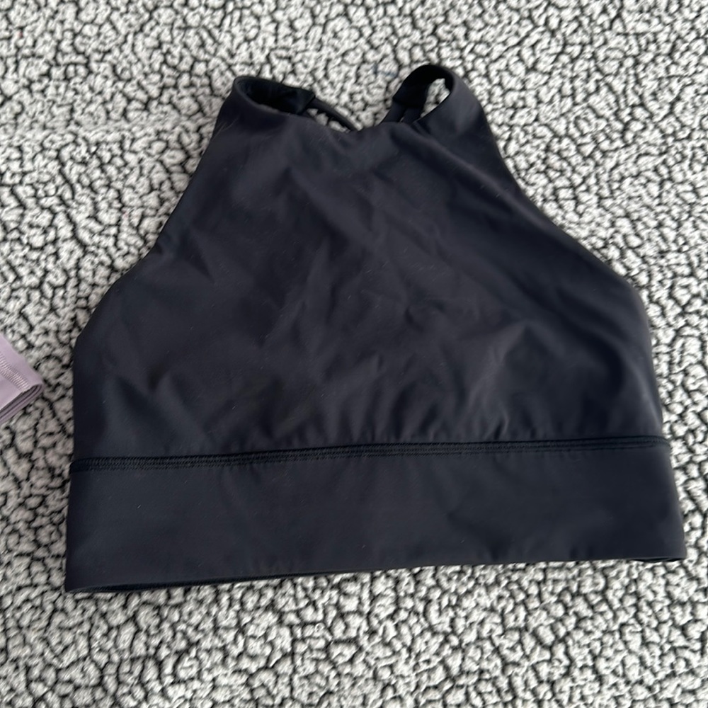 Lululemon black sports bra